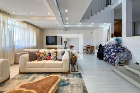 Casa à venda com 5 quartos, 270m² em Freguesia do Ó, São Paulo