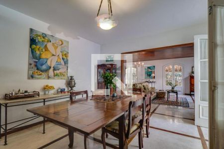 Casa à venda com 4 quartos, 297m² em Fazenda Morumbi, São Paulo