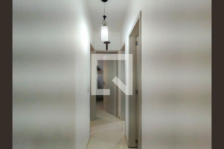 Corredor de apartamento à venda com 2 quartos, 68m² em Grajaú, Rio de Janeiro