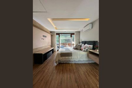 Casa à venda com 3 quartos, 200m² em Itaim Bibi, São Paulo