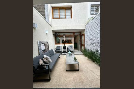Casa à venda com 3 quartos, 200m² em Itaim Bibi, São Paulo