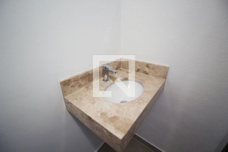 Lavabo de casa para alugar com 2 quartos, 200m² em Planalto Paulista, São Paulo
