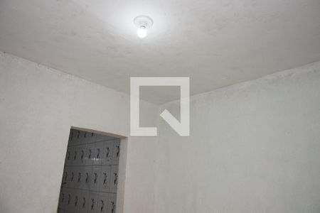 Sala de casa para alugar com 1 quarto, 60m² em Jardim Guaruja, Embu das Artes