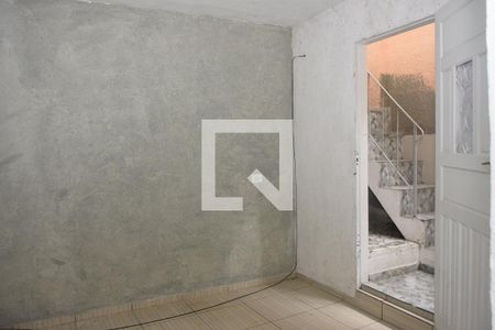 Sala de casa para alugar com 1 quarto, 60m² em Jardim Guaruja, Embu das Artes