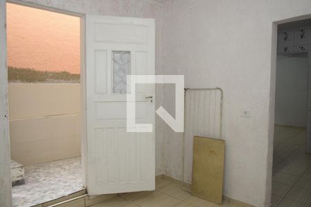 Sala de casa para alugar com 1 quarto, 60m² em Jardim Guaruja, Embu das Artes
