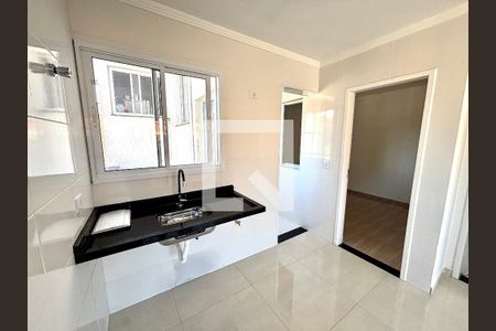 Cozinha de apartamento para alugar com 2 quartos, 38m² em Vila Santa Teresa, São Paulo