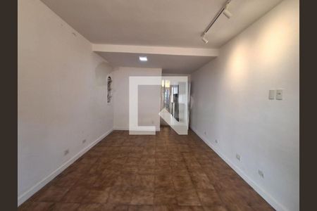 Casa à venda com 2 quartos, 100m² em Vila Elvira, São Paulo
