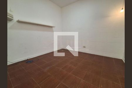 Casa à venda com 2 quartos, 100m² em Vila Elvira, São Paulo