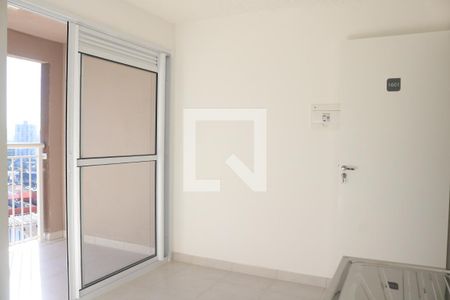 Sala de apartamento à venda com 2 quartos, 38m² em Parque Industrial Tomas Edson, São Paulo