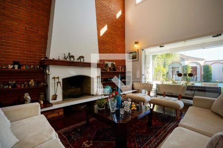Casa à venda com 3 quartos, 340m² em Jardim Leonor, São Paulo