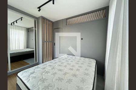Quarto  de apartamento para alugar com 2 quartos, 60m² em Lagoa Pequena, Florianópolis