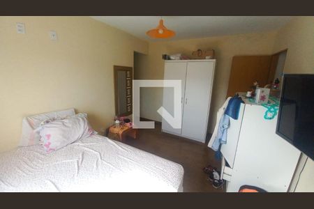 Casa à venda com 4 quartos, 220m² em Jardim Monte Alegre, São Paulo