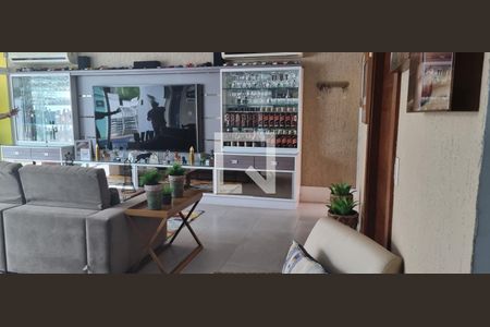 Sala de casa de condomínio à venda com 4 quartos, 450m² em Barra da Tijuca, Rio de Janeiro