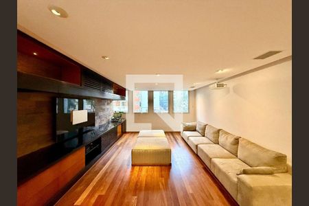 Apartamento à venda com 3 quartos, 177m² em Cerqueira César, São Paulo