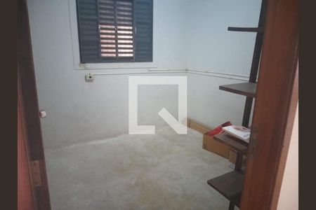 Casa à venda com 3 quartos, 119m² em Braúnas, Belo Horizonte