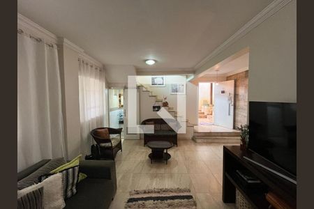 Casa à venda com 5 quartos, 318m² em Ouro Preto, Belo Horizonte