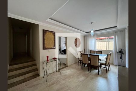 Casa à venda com 5 quartos, 318m² em Ouro Preto, Belo Horizonte