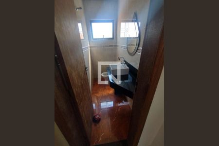 Casa à venda com 7 quartos, 360m² em Nacional, Contagem