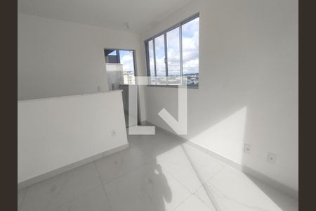 Apartamento à venda com 2 quartos, 121m² em Cabral, Contagem