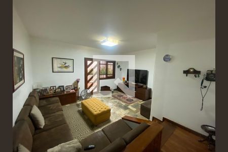 Casa à venda com 4 quartos, 370m² em Bandeirantes (Pampulha), Belo Horizonte