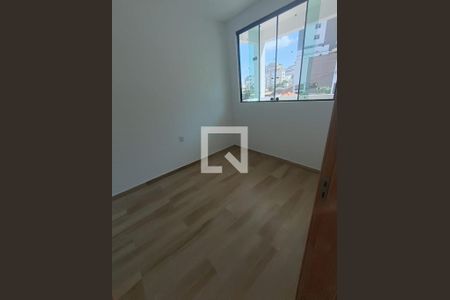 Casa à venda com 3 quartos, 100m² em Cabral, Contagem