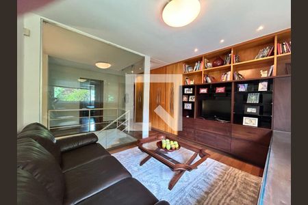 Casa à venda com 7 quartos, 397m² em Bandeirantes (Pampulha), Belo Horizonte