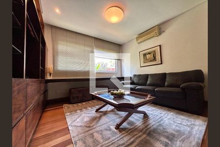 Casa à venda com 7 quartos, 397m² em Bandeirantes (Pampulha), Belo Horizonte