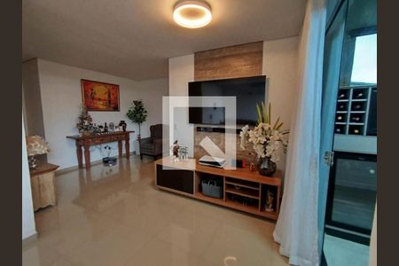 Apartamento à venda com 3 quartos, 150m² em Cabral, Contagem