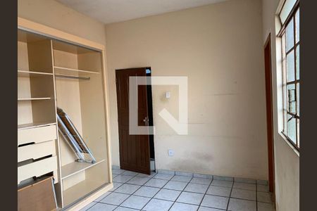 Casa à venda com 3 quartos, 130m² em Incofindência, Belo Horizonte