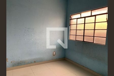Casa à venda com 3 quartos, 130m² em Incofindência, Belo Horizonte