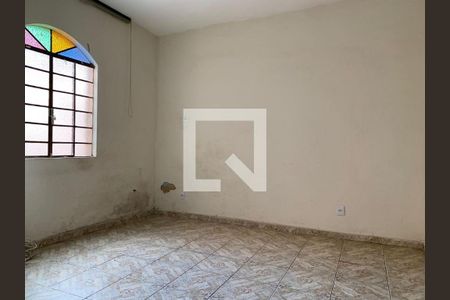 Casa à venda com 3 quartos, 130m² em Incofindência, Belo Horizonte