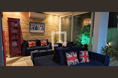 Foto 05 de casa de condomínio à venda com 3 quartos, 180m² em Tamboré, Santana de Parnaíba