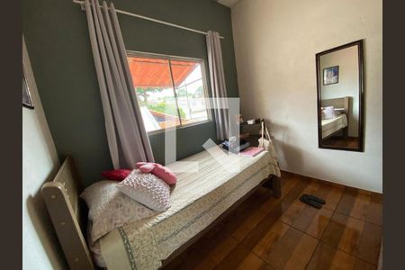 Casa à venda com 6 quartos, 132m² em Santa Terezinha, Belo Horizonte