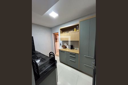 Apartamento à venda com 2 quartos, 143m² em Cabral, Contagem