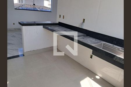 Apartamento à venda com 3 quartos, 80m² em Europa, Contagem
