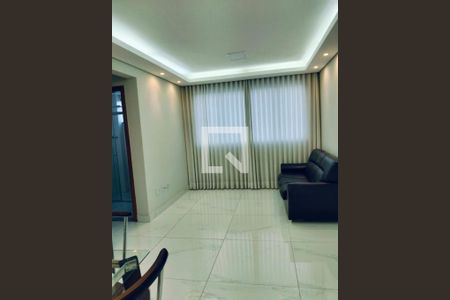Apartamento à venda com 2 quartos, 67m² em Arvoredo, Contagem
