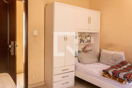 Casa à venda com 4 quartos, 230m² em Jardim Tres Marias, São Paulo