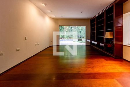 Casa à venda com 5 quartos, 450m² em Pacaembu, São Paulo