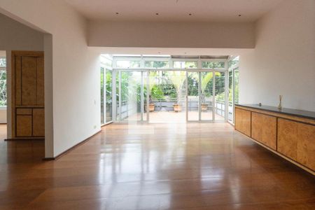 Casa à venda com 5 quartos, 450m² em Pacaembu, São Paulo
