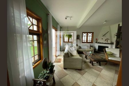Casa à venda com 4 quartos, 457m² em Socorro, São Paulo