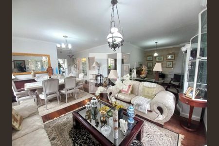 Casa à venda com 4 quartos, 400m² em Jardim Prudência, São Paulo