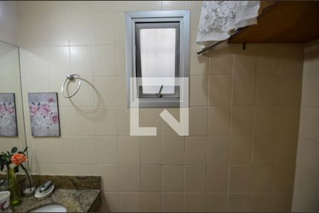 Lavabo de apartamento para alugar com 3 quartos, 100m² em Tijuca, Rio de Janeiro
