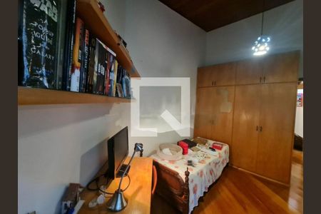 Casa à venda com 4 quartos, 199m² em Chácara Meyer, São Paulo