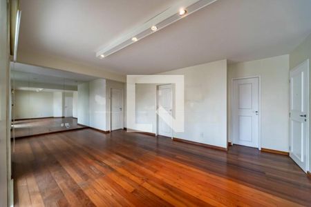 Apartamento à venda com 3 quartos, 130m² em Vila Uberabinha, São Paulo