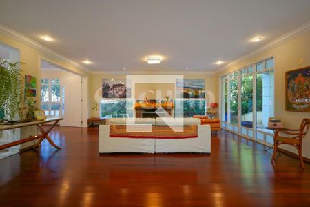 Casa à venda com 5 quartos, 850m² em Chácara Flora, São Paulo