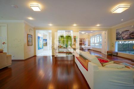 Casa à venda com 5 quartos, 850m² em Chácara Flora, São Paulo