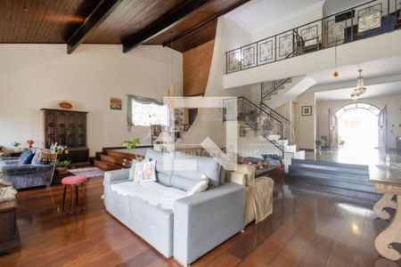Casa à venda com 5 quartos, 580m² em Jardim Santa Helena, São Paulo