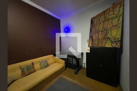 Casa à venda com 4 quartos, 220m² em Chácara Santo Antônio (Zona Sul), São Paulo