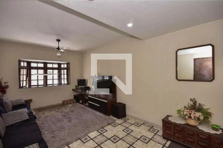 Casa à venda com 3 quartos, 180m² em Jardim Monte Kemel, São Paulo