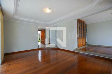 Casa à venda com 4 quartos, 330m² em Jardim Cordeiro, São Paulo